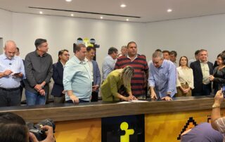 contrato para construção de moradia